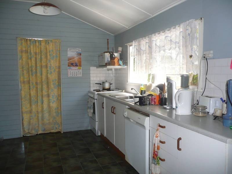 8 Kennedy Street, Bowen QLD 4805