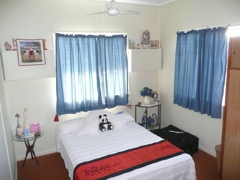 75 Esplanade, Bowen QLD 4805