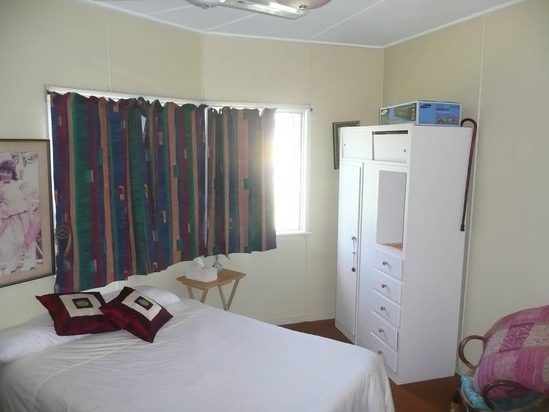 75 Esplanade, Bowen QLD 4805