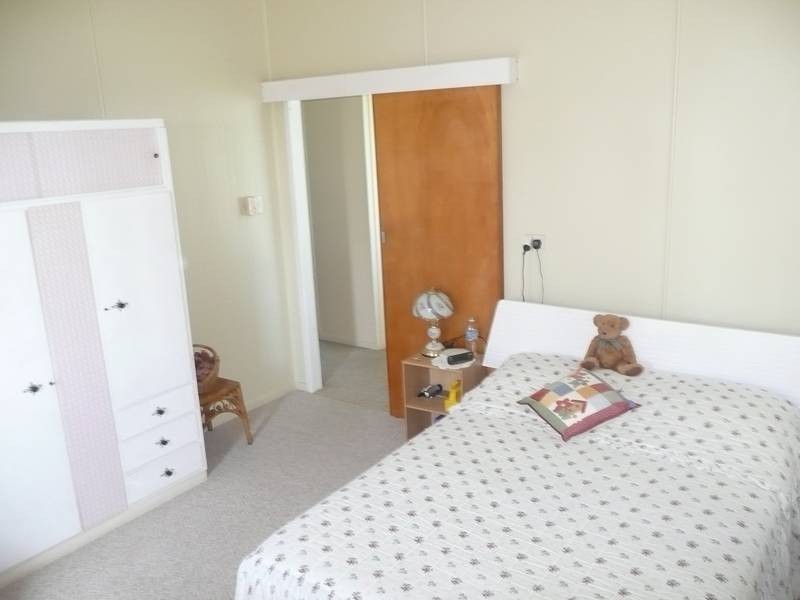 75 Esplanade, Bowen QLD 4805