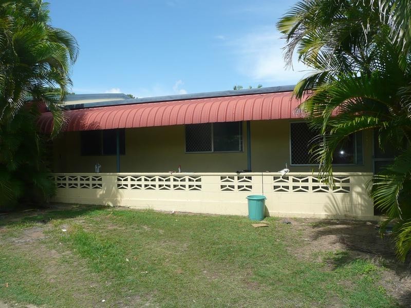 2/57 Livingstone Street, Bowen QLD 4805