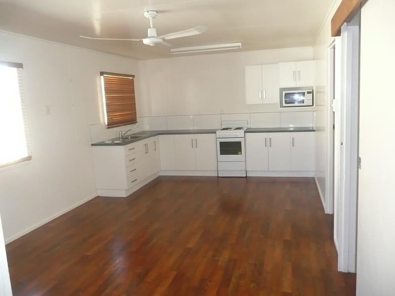 3/57 Livingstone Street, Bowen QLD 4805