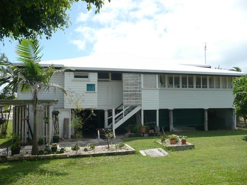 25 Brisbane Street, Bowen QLD 4805