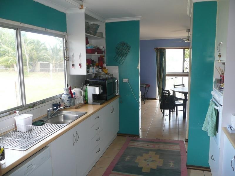 33 Coral Street, Bowen QLD 4805