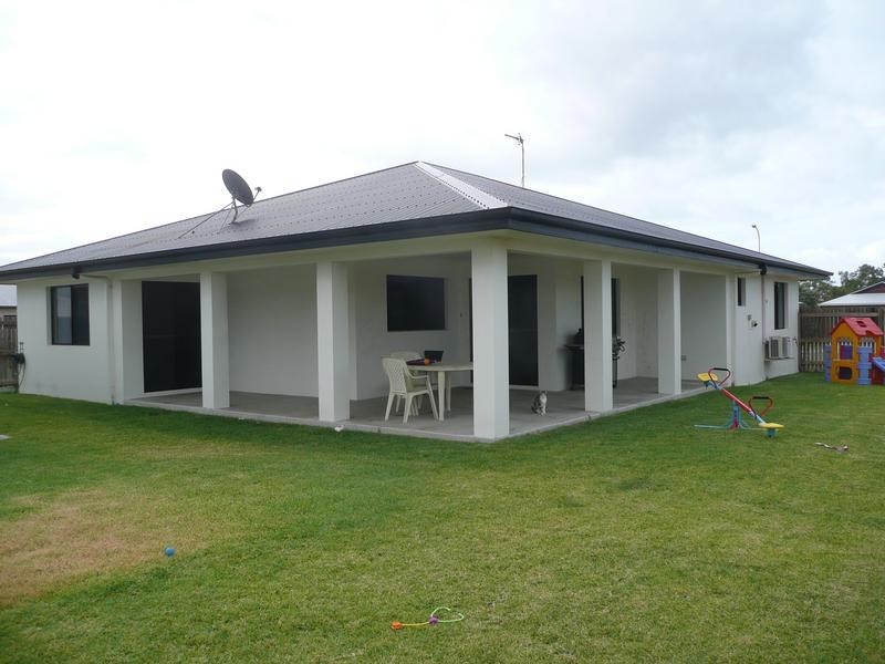 8 Lemon Grove, Bowen QLD 4805