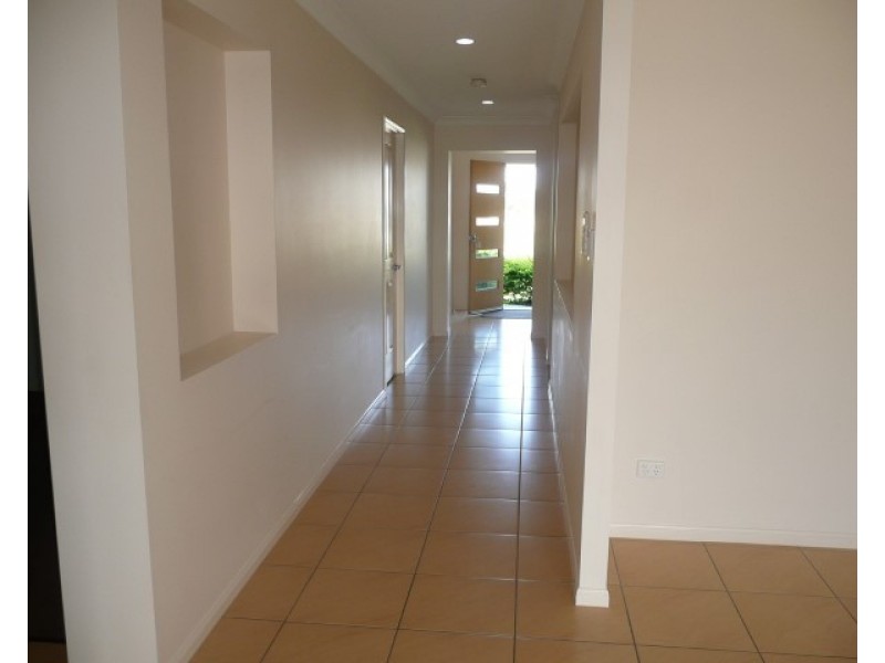 15 Lucinda Place, Bowen QLD 4805