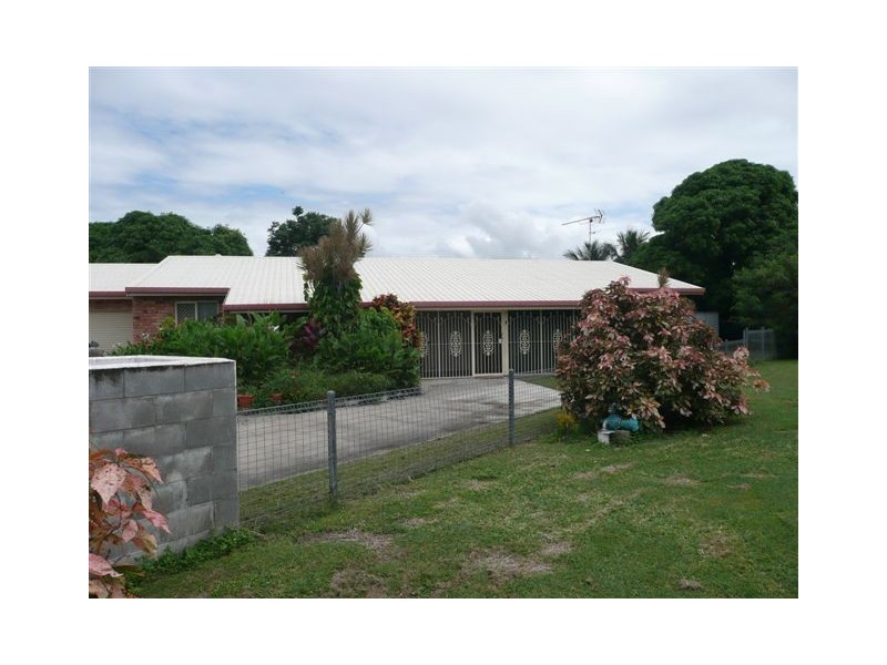 2/21 Tracey Street, Bowen QLD 4805