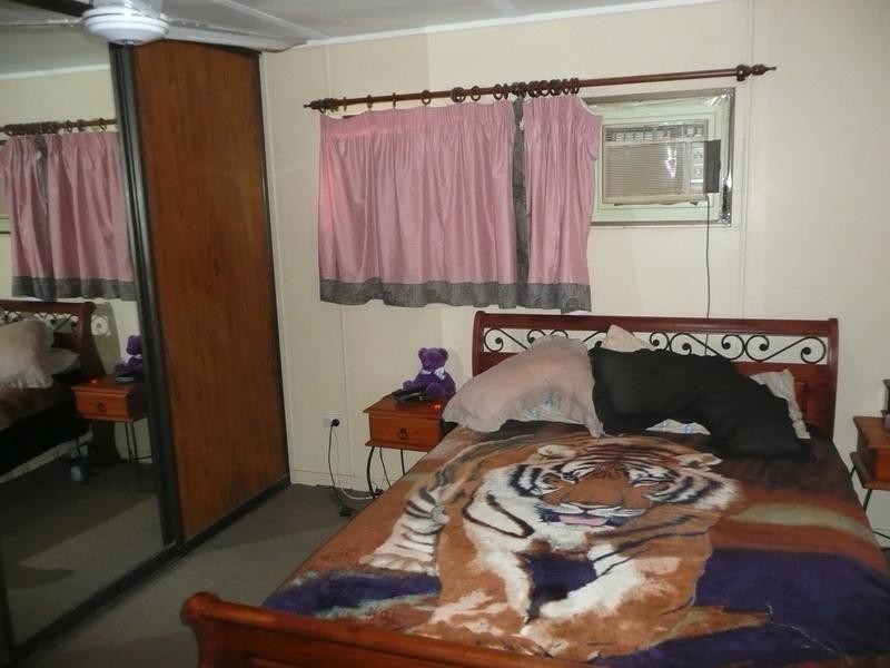 12 Sunset Crescent, Bowen QLD 4805