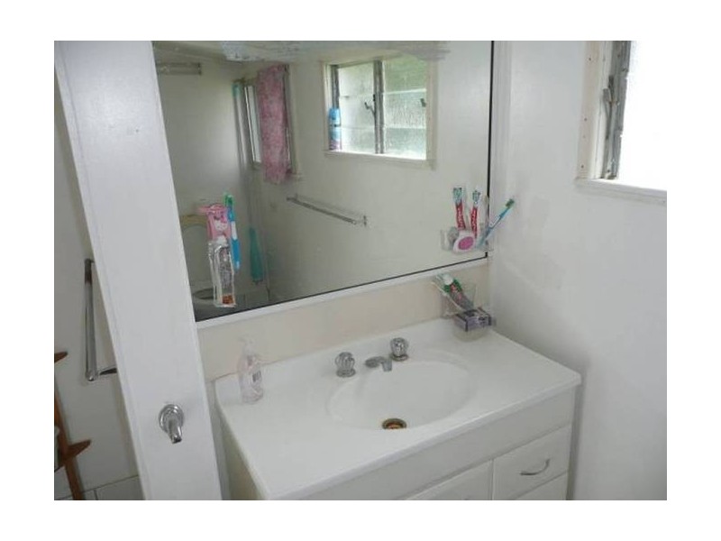66 Livingstone Street, Bowen QLD 4805