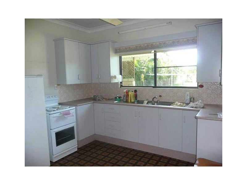 114a Powell Street, Bowen QLD 4805