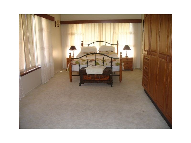 12 Horseshoe Bay Road, Bowen QLD 4805