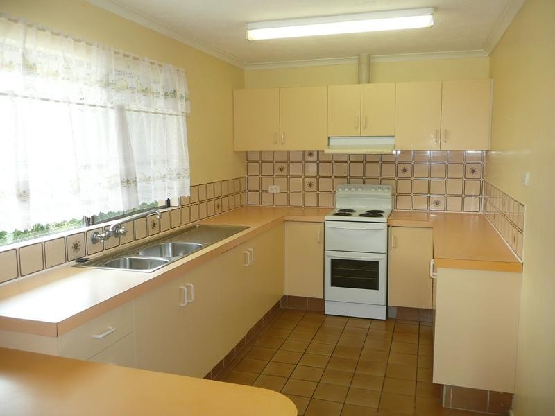 4/16 Avicennia Street, Bowen QLD 4805