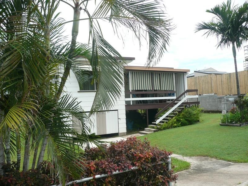 37 Livingstone Street, Bowen QLD 4805