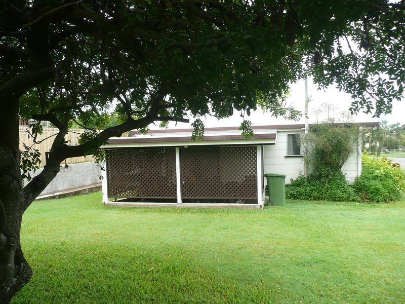 37 Livingstone Street, Bowen QLD 4805
