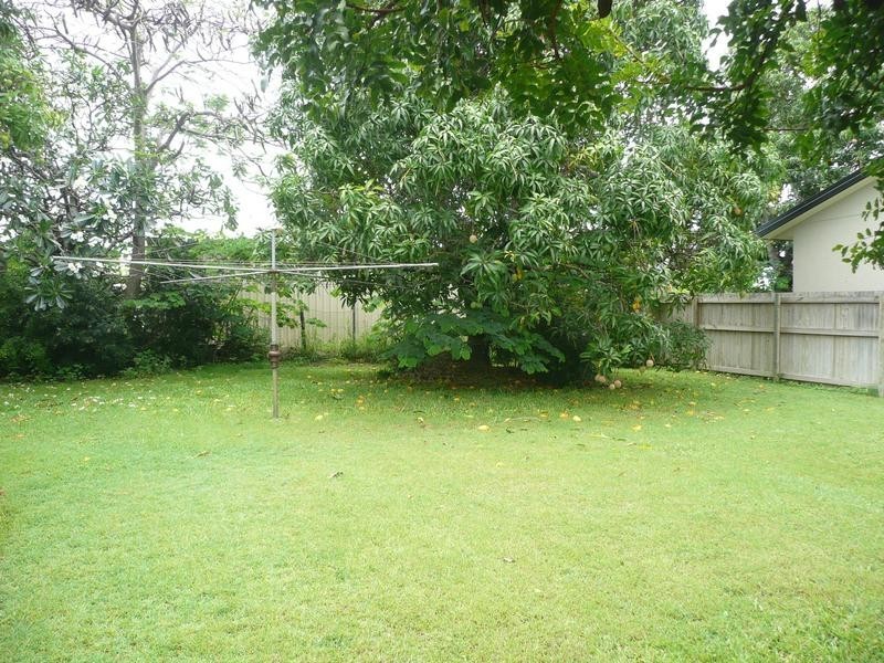 37 Livingstone Street, Bowen QLD 4805
