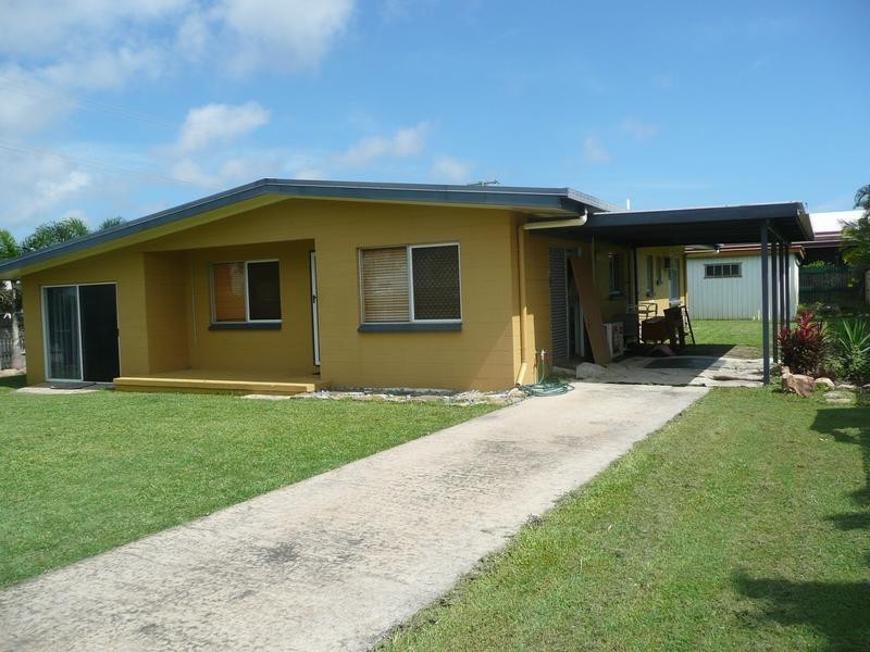 32 Russell Street, Bowen QLD 4805