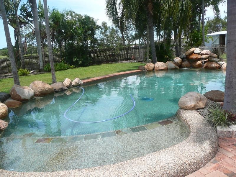 15 Eglinton Street, Bowen QLD 4805