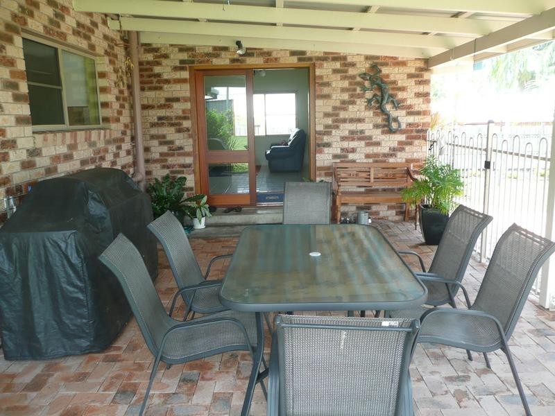 15 Eglinton Street, Bowen QLD 4805