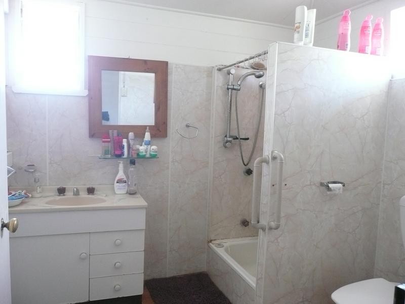 42 Kennedy Street, Bowen QLD 4805