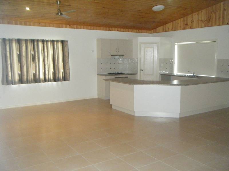 20 Lucinda Place, Bowen QLD 4805