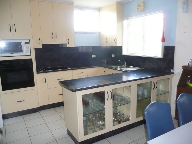 14 Gloucester Street, Bowen QLD 4805