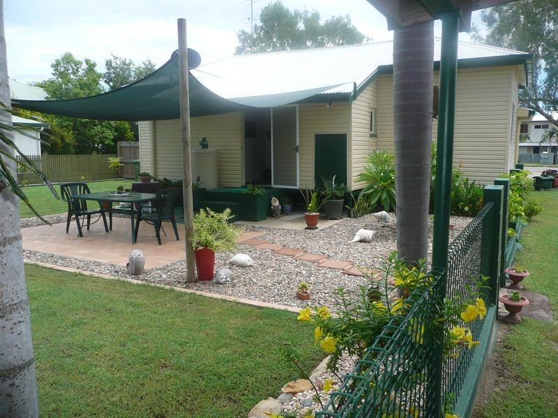25 Leichhardt Street, Bowen QLD 4805