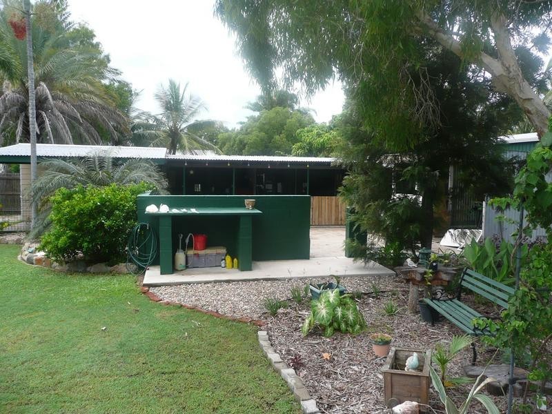 25 Leichhardt Street, Bowen QLD 4805