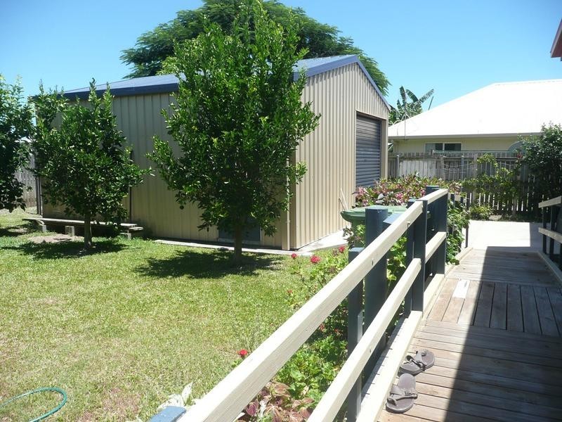 27 Emmerson Drive, Bowen QLD 4805
