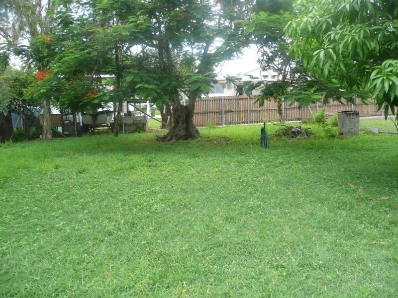 51 Reynolds Street, Bowen QLD 4805