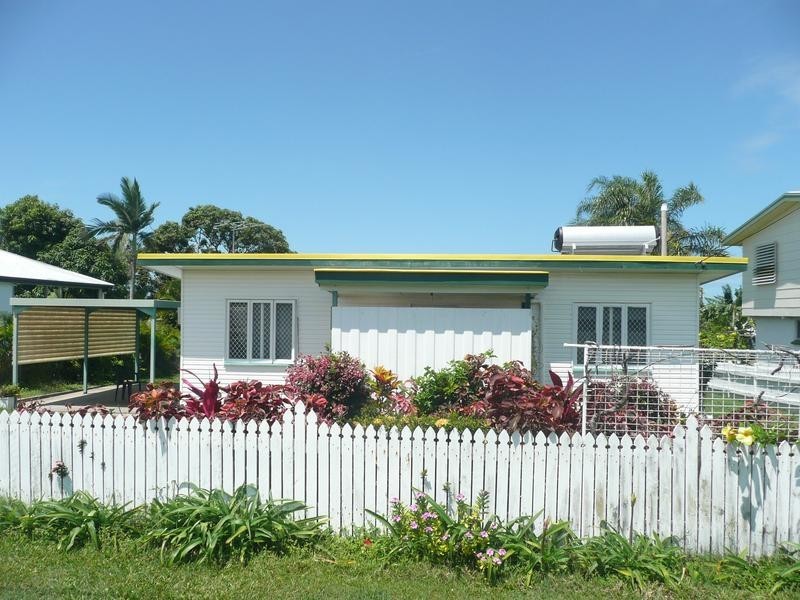 106 Gregory Street, Bowen QLD 4805