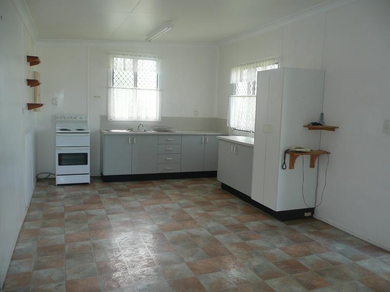 106 Gregory Street, Bowen QLD 4805