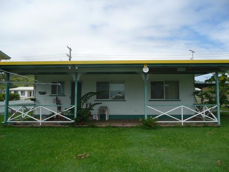 106 Gregory Street, Bowen QLD 4805