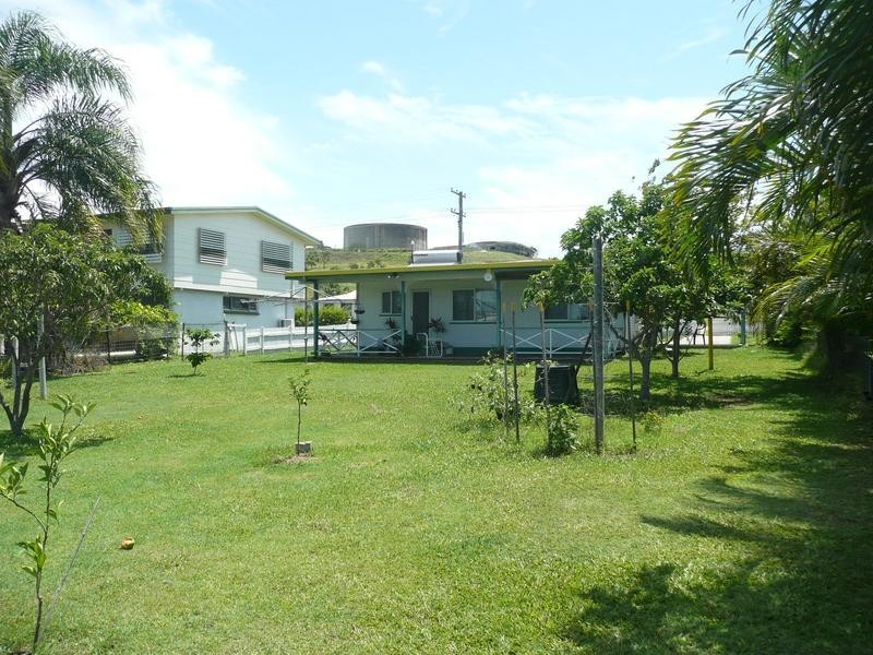 106 Gregory Street, Bowen QLD 4805