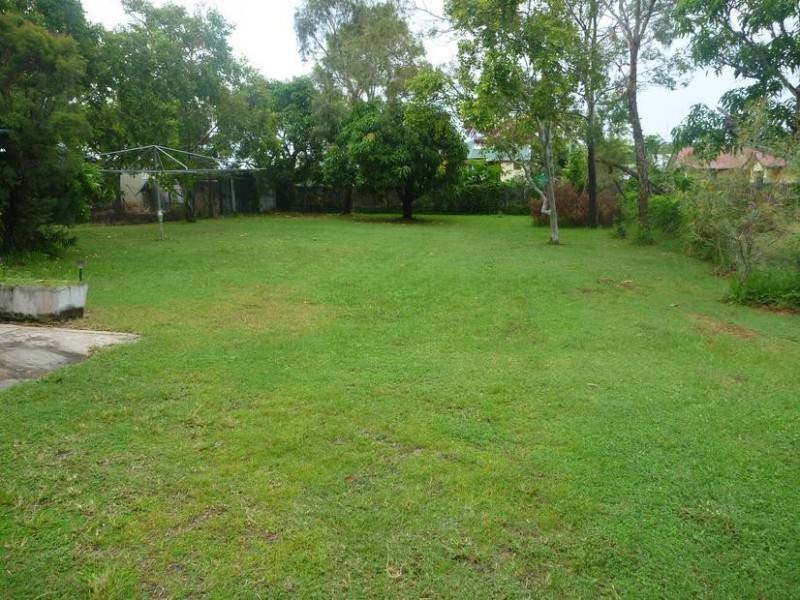 47 Livingstone Street, Bowen QLD 4805