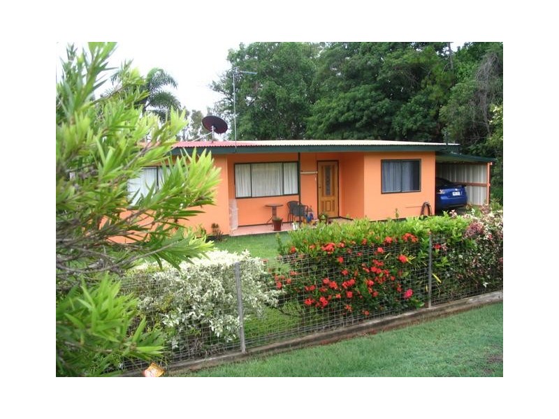 36 Ninth Ave, Scottville QLD 4804