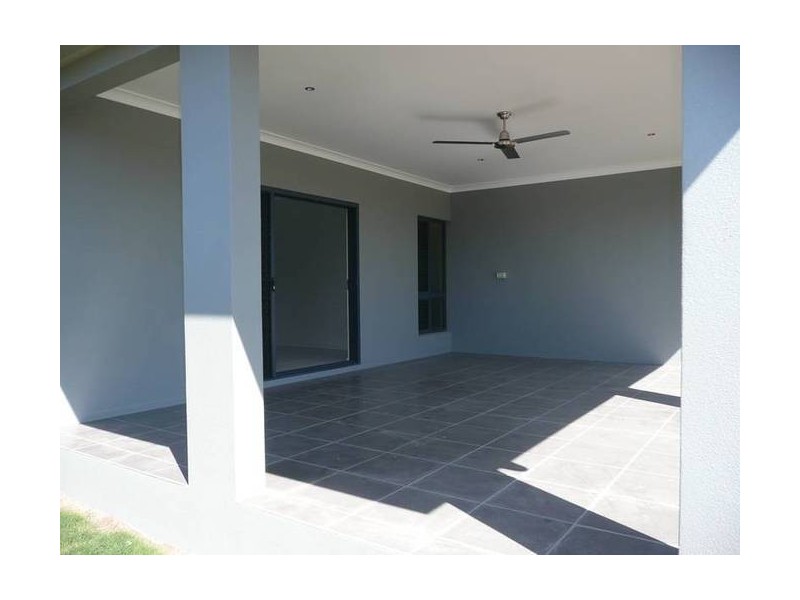 28 Skene Street, Bowen QLD 4805