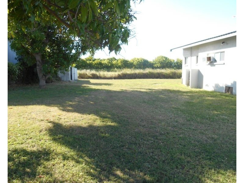 54 Don Street, Bowen QLD 4805