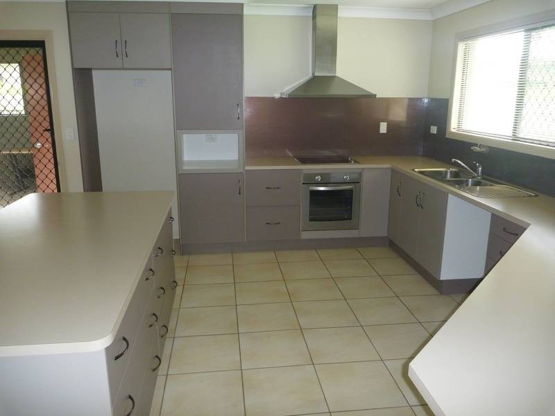 21 Kirkpatrick Court, Bowen QLD 4805