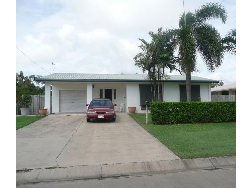 9 Suthers Street, Bowen QLD 4805