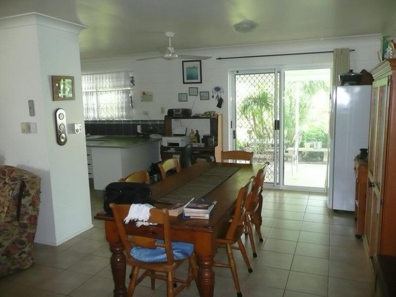 9 Suthers Street, Bowen QLD 4805
