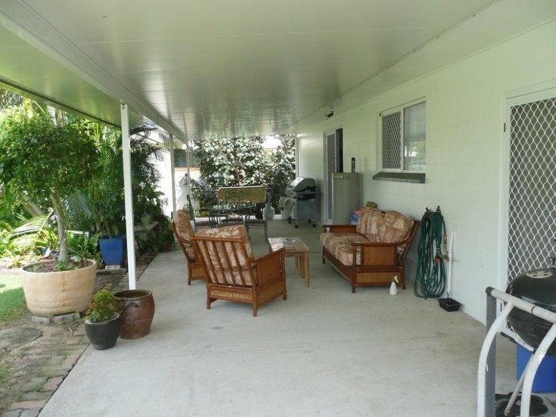 9 Suthers Street, Bowen QLD 4805