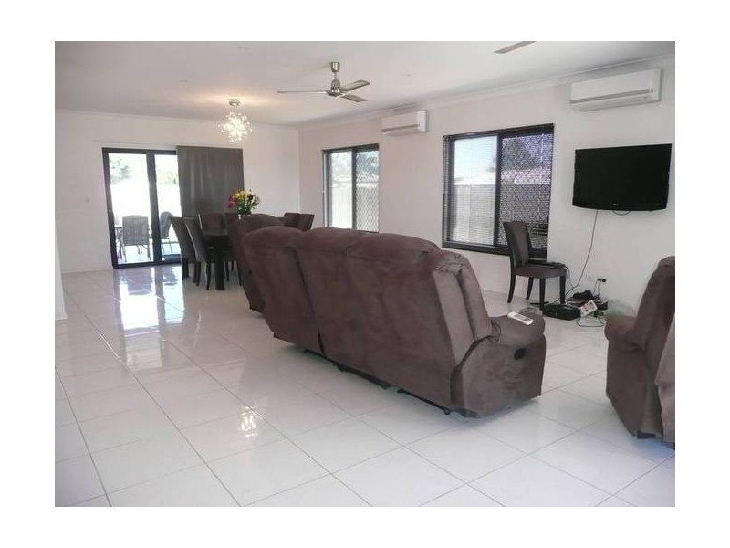 31 Matthews Street, Bowen QLD 4805