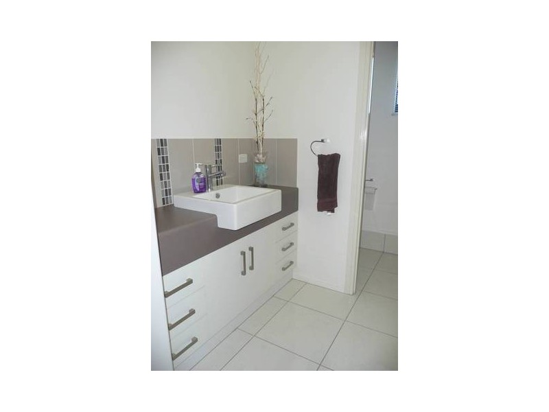 31 Matthews Street, Bowen QLD 4805