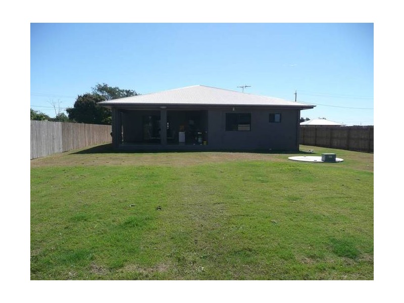 31 Matthews Street, Bowen QLD 4805