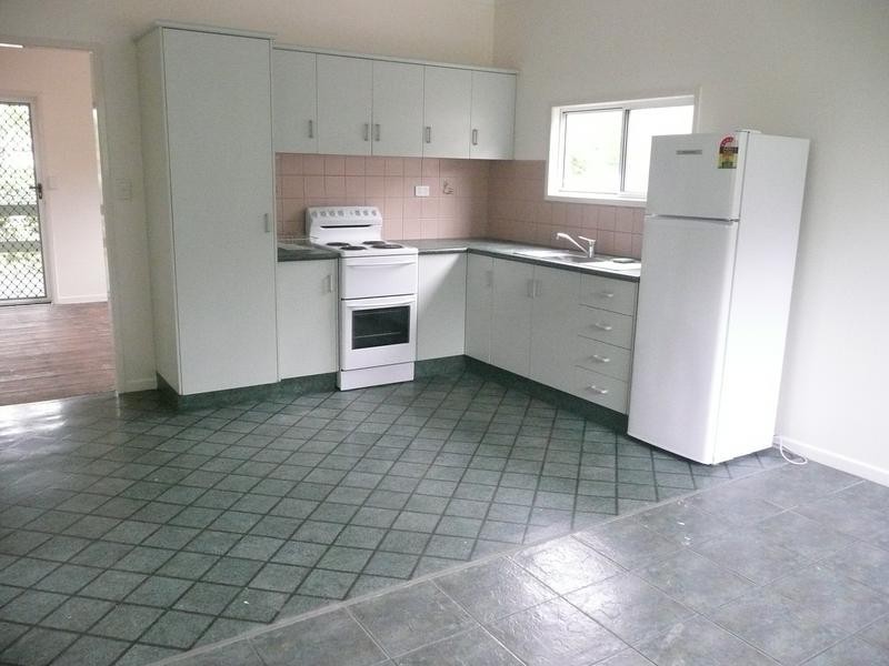 10 Mitchell Street, Bowen QLD 4805