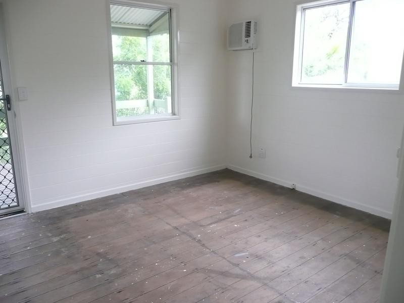 10 Mitchell Street, Bowen QLD 4805