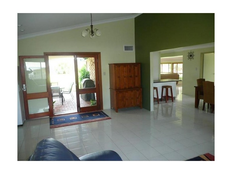 15 Eglinton Street, Bowen QLD 4805