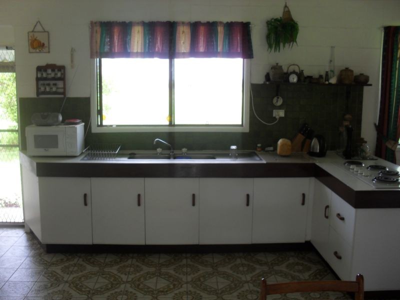 40 Inverdon Road, Bowen QLD 4805