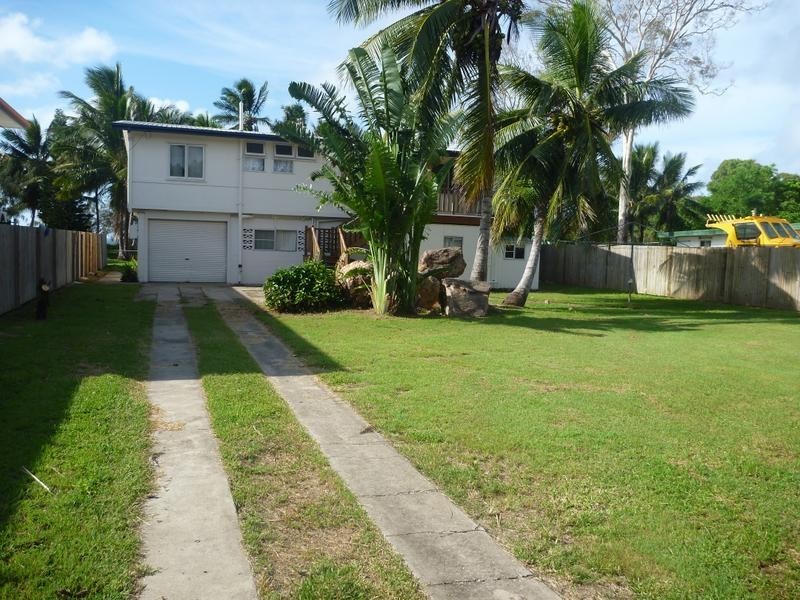 30 Horseshoe Bay Road, Bowen QLD 4805