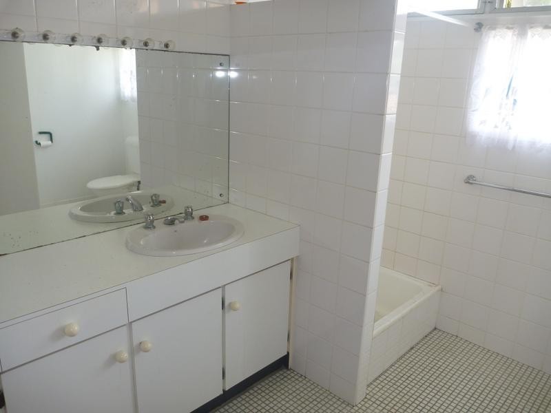 30 Horseshoe Bay Road, Bowen QLD 4805